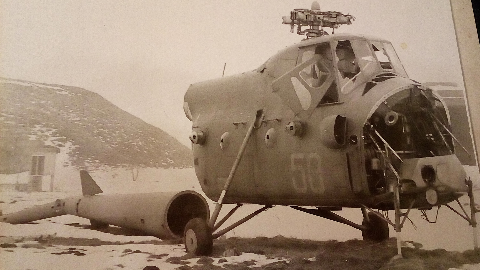 Вертолёт Ми-4